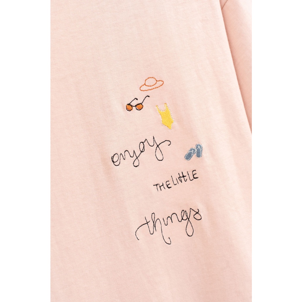 Áo thun thêu Colorful Embroidery T-shirt dáng oversize MADELEN