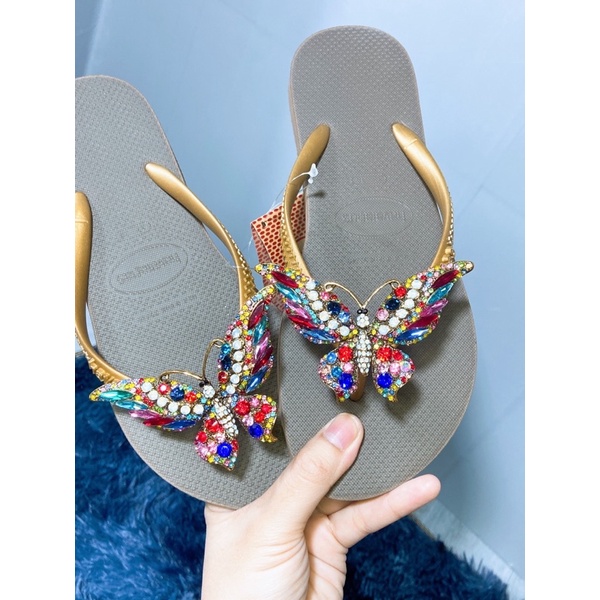 Dép Havaianas kèm charm