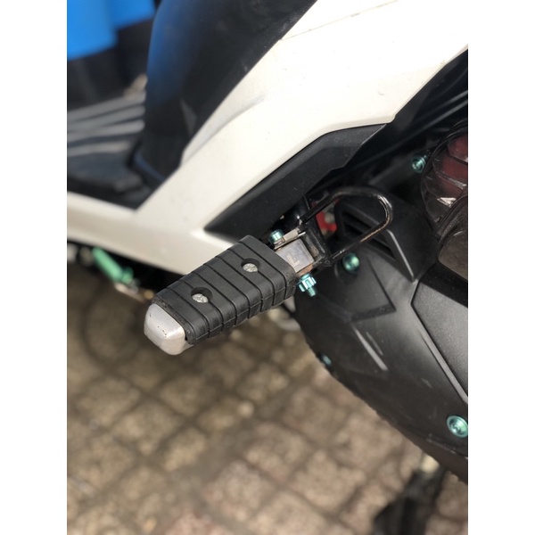 Gác chân sau cánh chim Honda / cục xếp gác chân sau