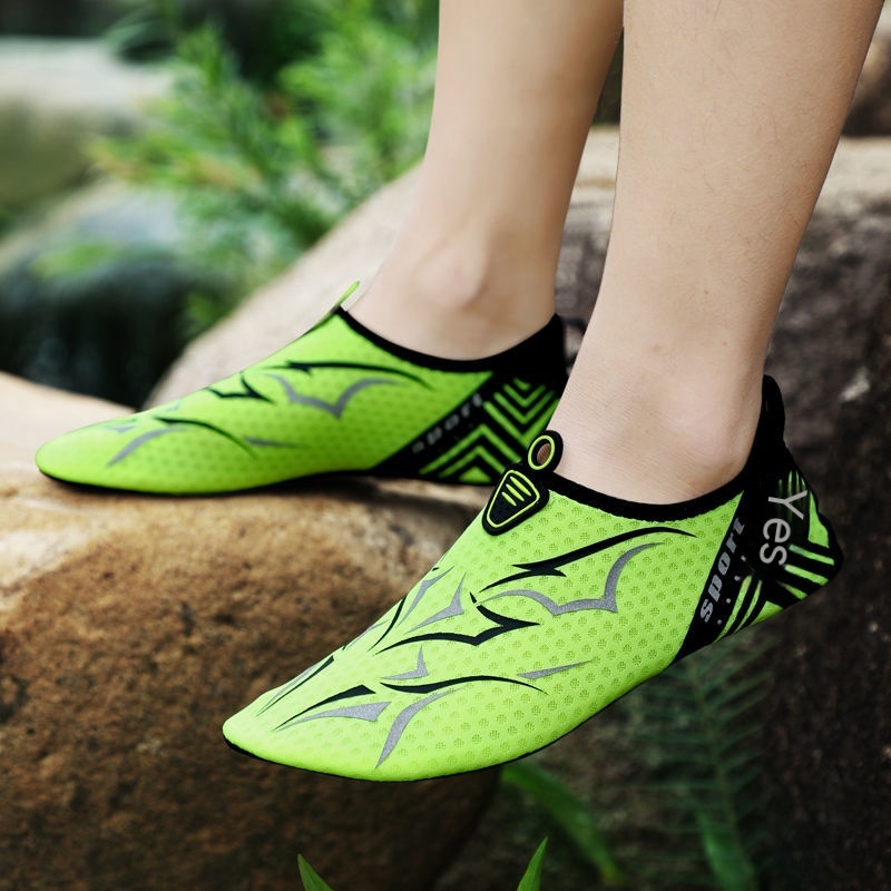Giày Đi Bơi Nhẹ Nhanh Khô Chống Trượt Chống Mài Mòn Thoáng Khí Mới