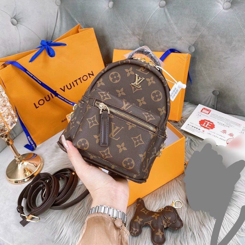 balo thời trang in hoạ tiết.balo mini tag sắt chữ L V