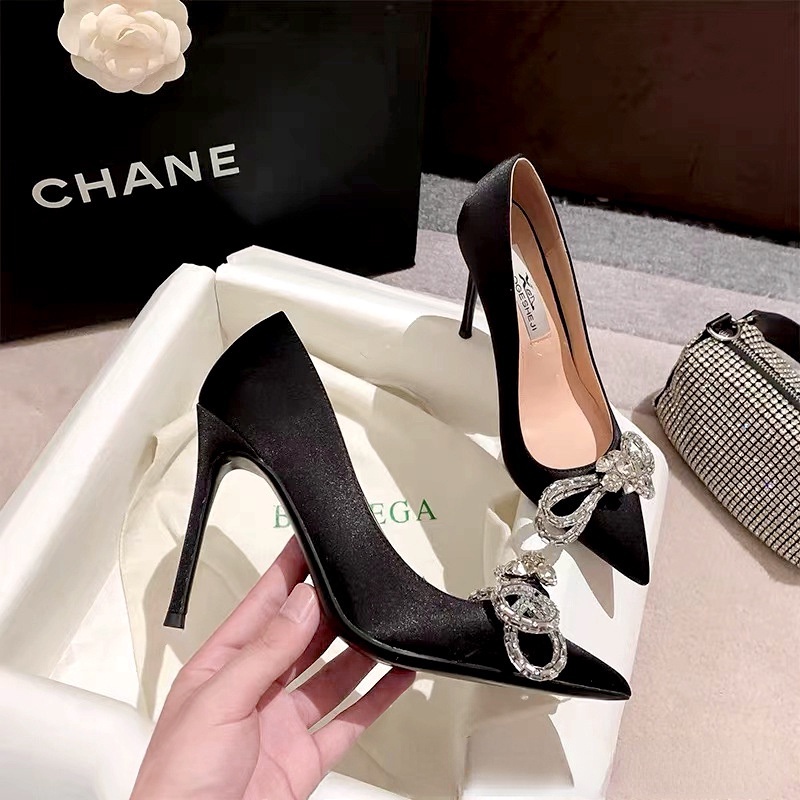 Giày cao gót nữ 7-10 phân mũi nhọn màu đen đính đá thời trang sang trọng cho