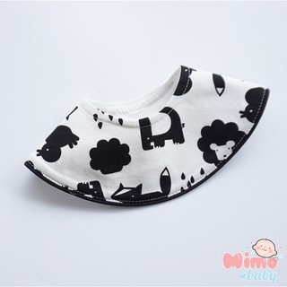 Yếm tròn xoay hình thú cho bé