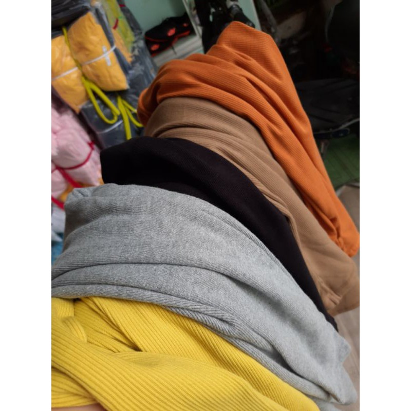 Váy body tay dài xỏ ngón cổ vuông | BigBuy360 - bigbuy360.vn