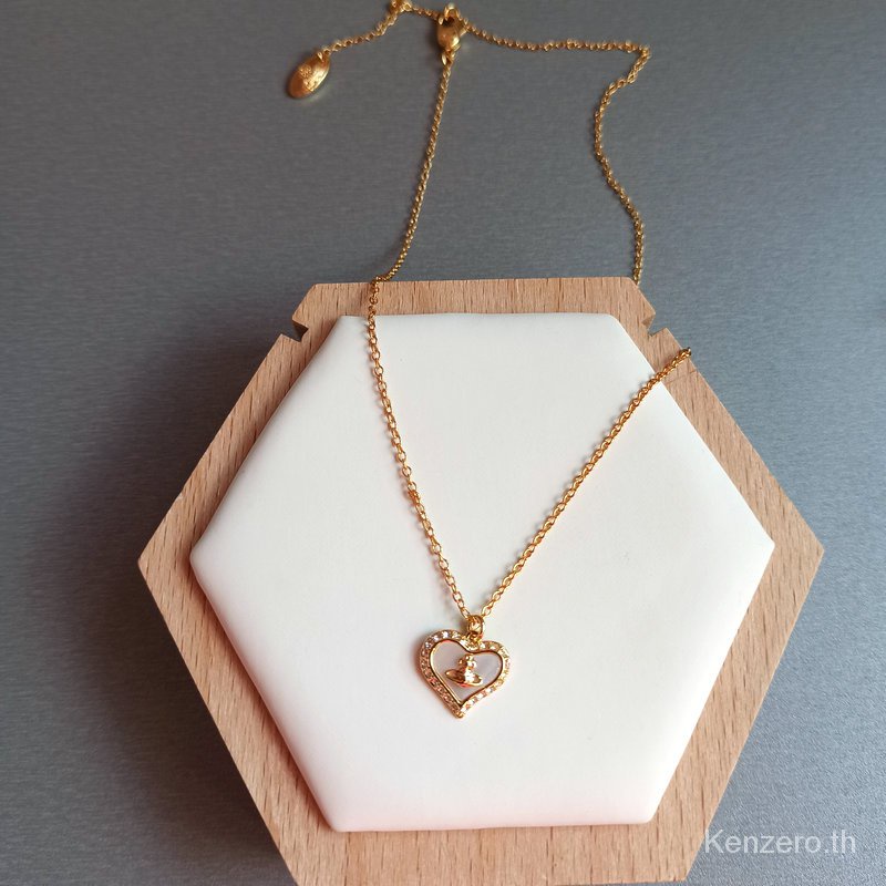 Vivienne West Set Vòng cổ / Bông Tai Hình Trái Tim Bằng Gỗ