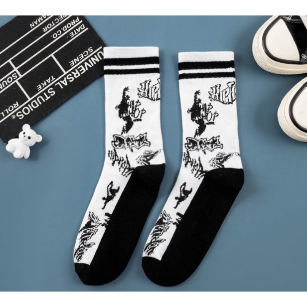 Vớ thể thao cao cổ Nam Nữ phong cách trẻ trung, cá tính, năng động.