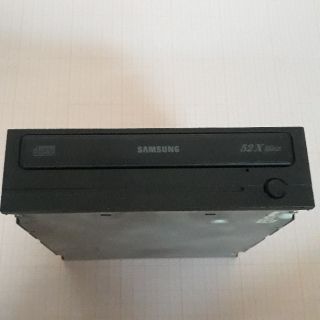 Ổ đĩa CD máy tính bàn desktop