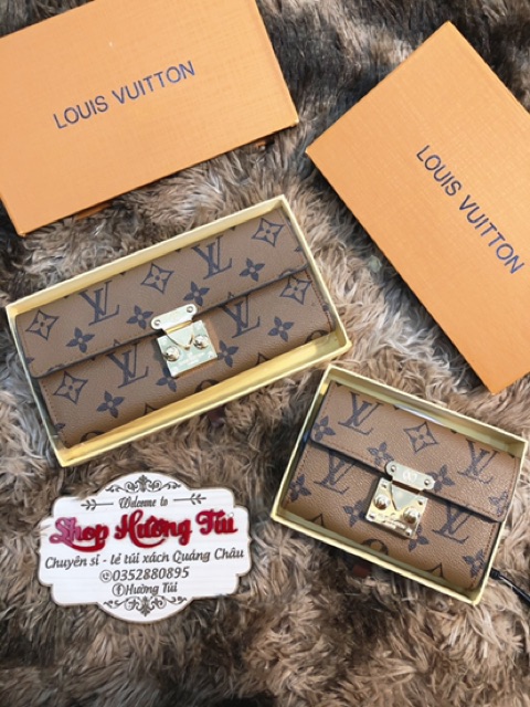 Ví khoá vuông da mềm có đầy đủ hộp thẻ | BigBuy360 - bigbuy360.vn