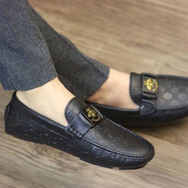 (VIDEO) Giày lười nam da bò đính ong vàng sắt giữa | BigBuy360 - bigbuy360.vn