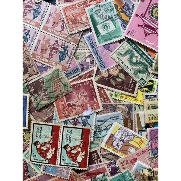 Bộ 10 tem Việt Nam xưa khác nhau