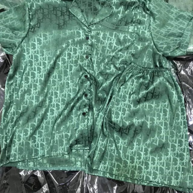 Bộ pizama lụa gấm