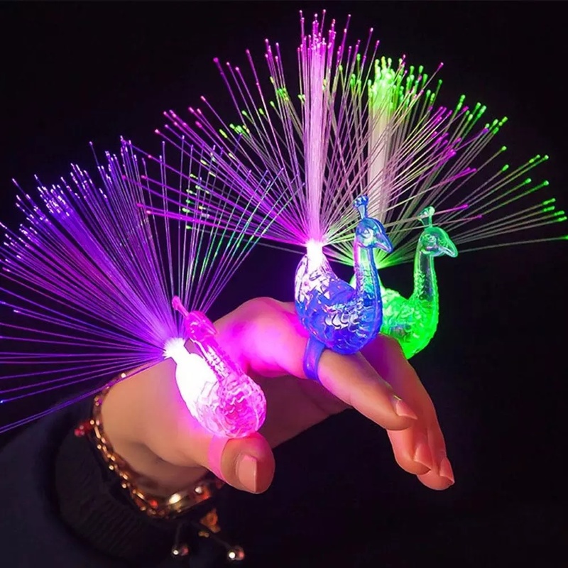 Nhẫn Có Đèn LED Hình Con Công Đeo Ngón Tay