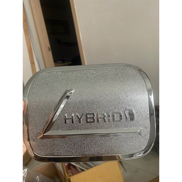 Ốp nắp bình xăng toyota Camry 2019-2022 ( mẫu mới cho 2022)