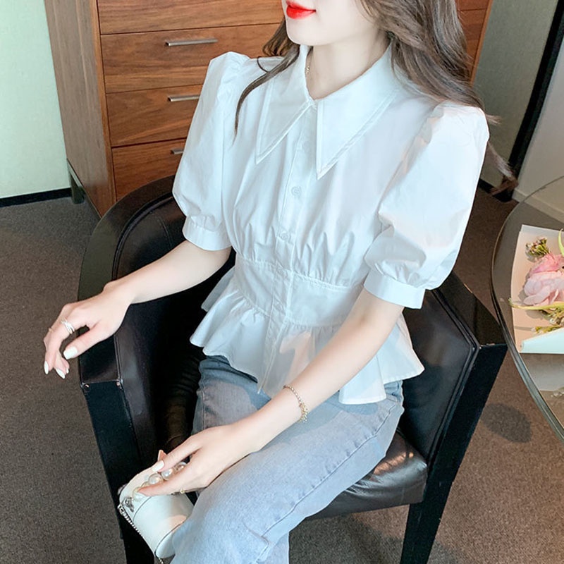 Áo sơ mi Ielgy tay ngắn nhún bèo màu trắng thời trang cho nữ
