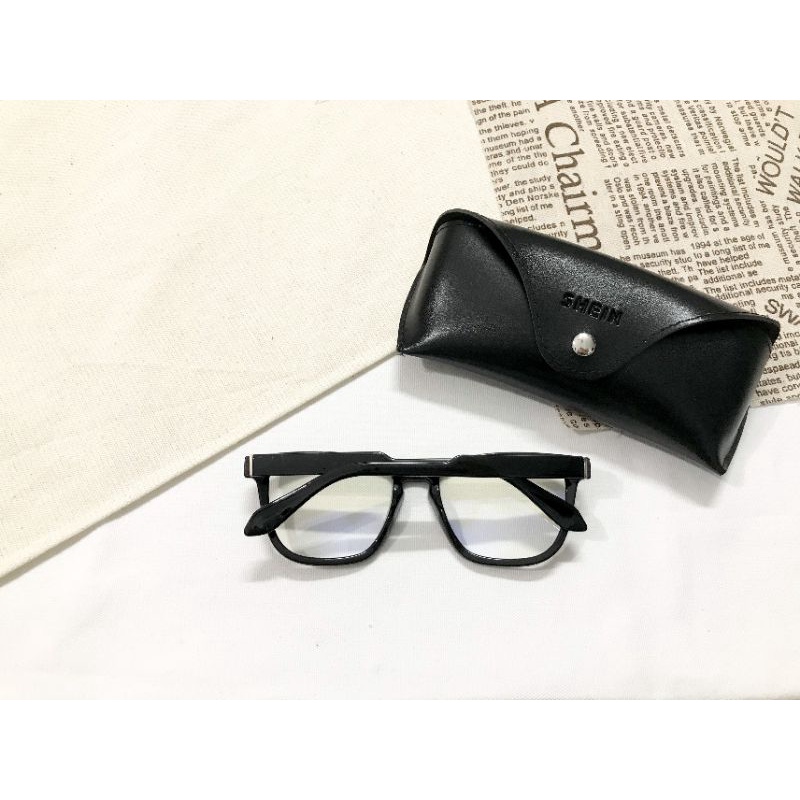 Kính Shein M472 full box, có mail mua hàng của web