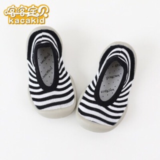 combo sỉ giày cho bé với màu sắc đáng yêu