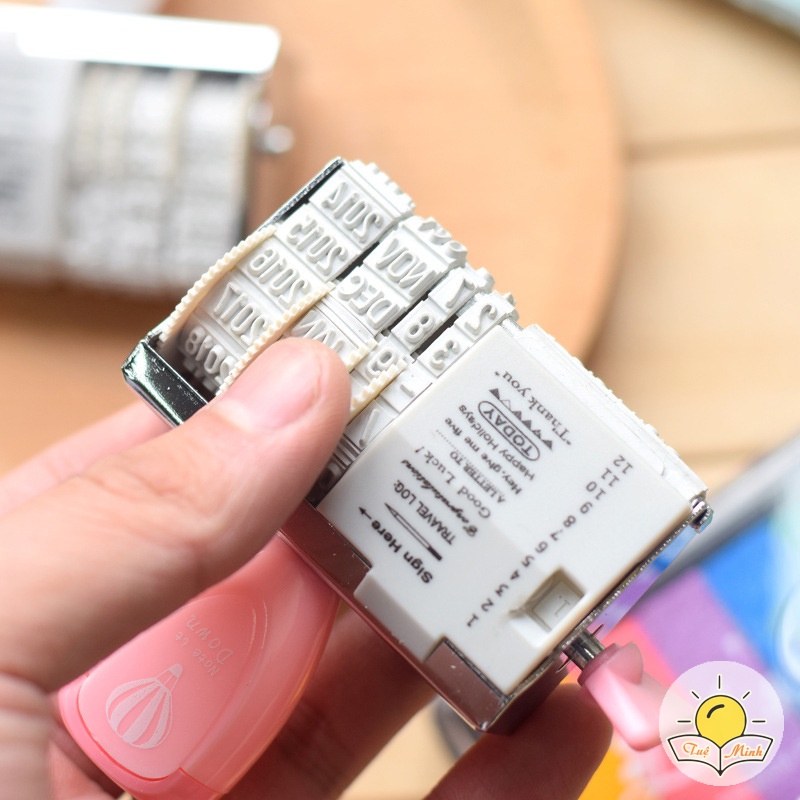 Con dấu in chữ thông điệp quotes VPPTUEMINH, ngày tháng năm trang trí sổ vintage D04