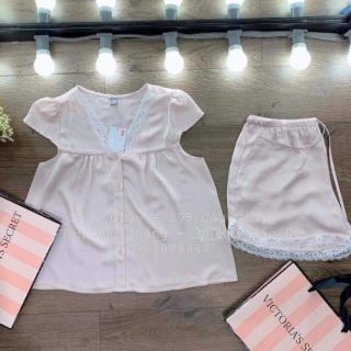 Bộ lụa ngủ mặc ở nhà