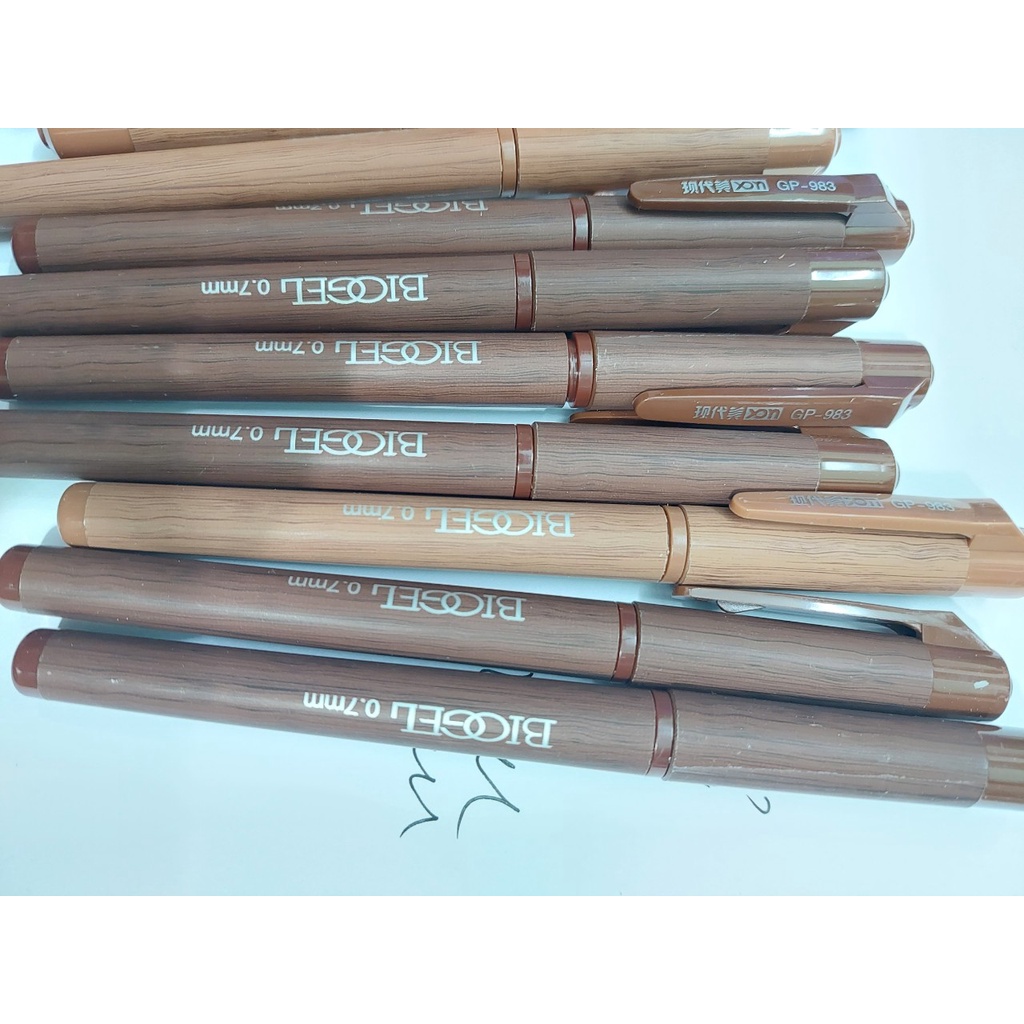 Bút bi BIGOL ngòi 0,7mm 1 cái