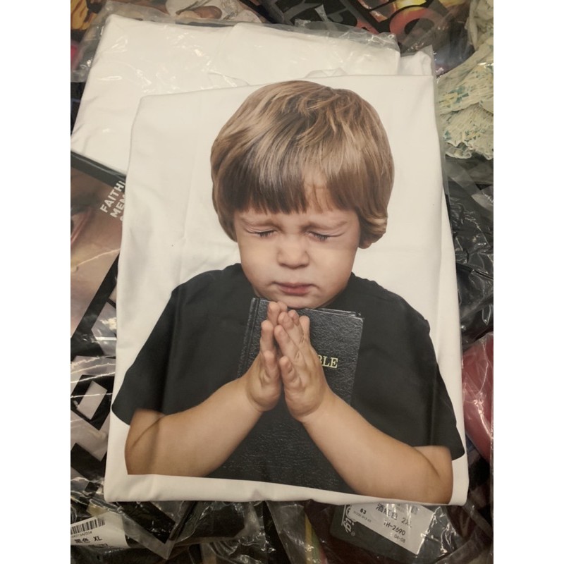 Áo thun chữ trắng,đen | BigBuy360 - bigbuy360.vn