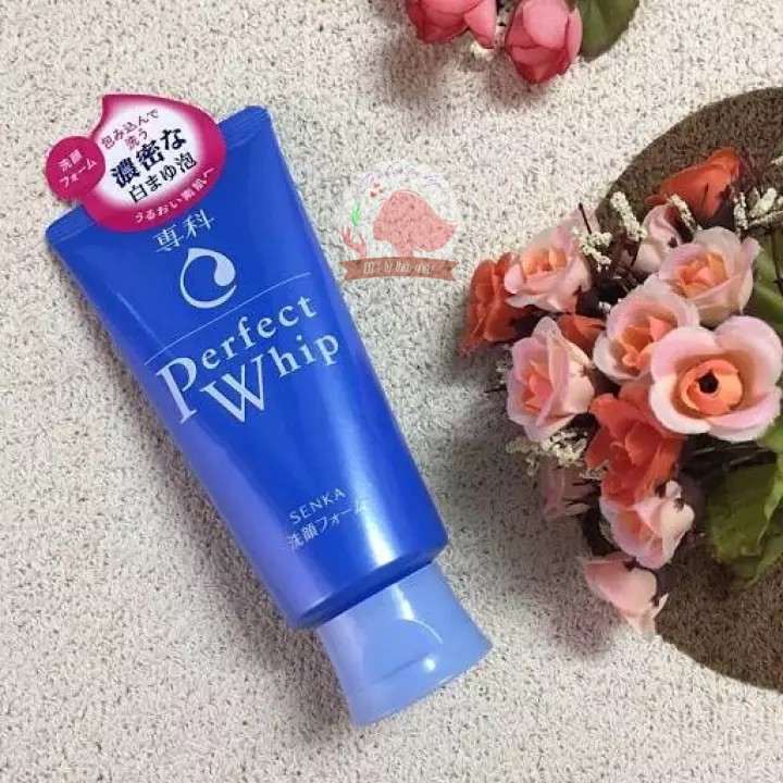 SỮA RỬA MẶT CẤP ẨM SENKA PERFECT WHIP COLLAGEN 120G