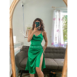 đầm satin cổ đổ rút dây hông