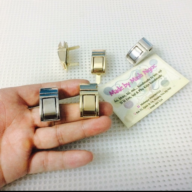 Khoá sập hình móng dùng cho túi handmade, túi da,...