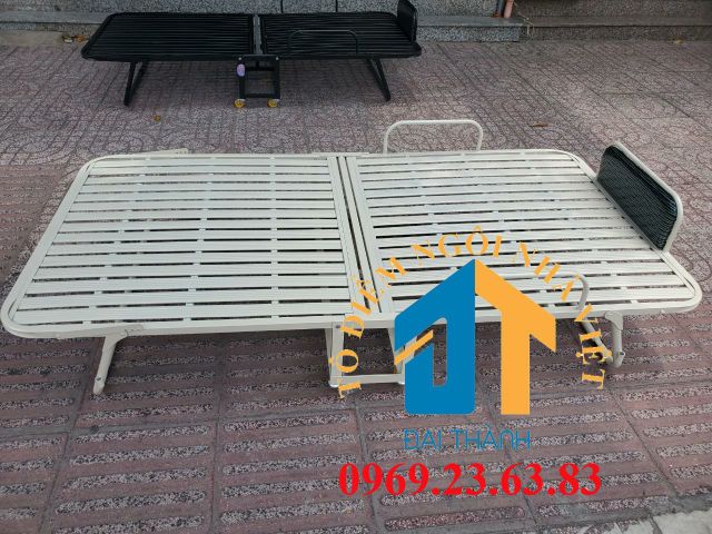 Giường sắt xếp di dộng 1m x 2m màu kem. | BigBuy360 - bigbuy360.vn