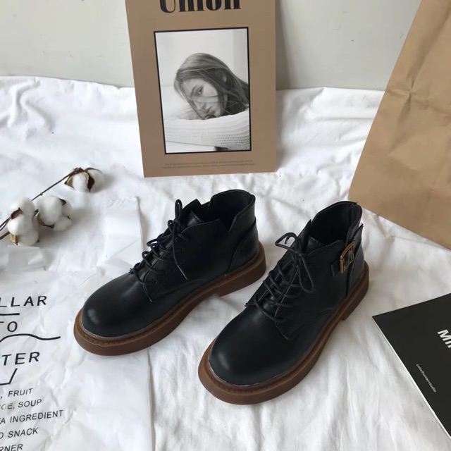 Giày cổ lỡ 2 màu retro | BigBuy360 - bigbuy360.vn