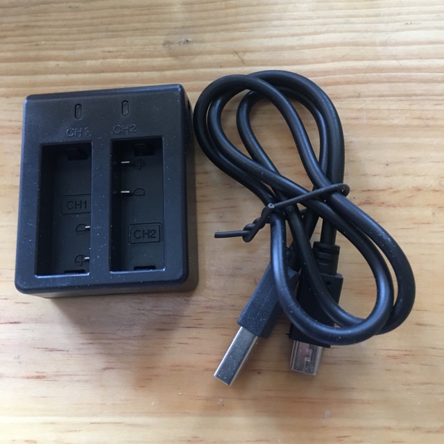 DOCK SẠC PIN