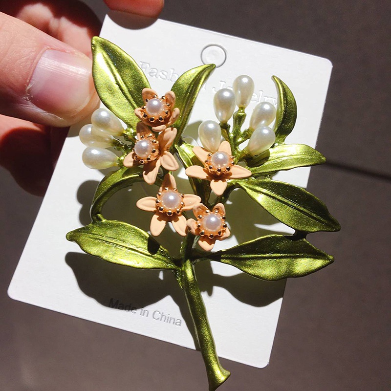 Ghim cài áo hình nhành lá và hoa dành dành đính ngọc trai phong cách cổ điển thanh lịch dành cho nữ