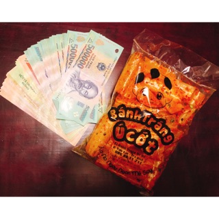Bánh tráng cuộn tôm
