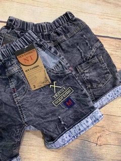 Quần short jean bé trai