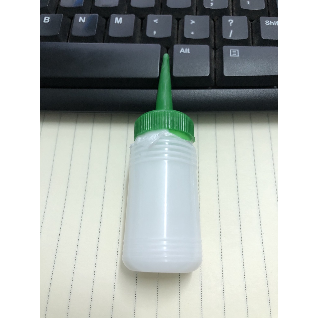 Keo sữa dán giấy