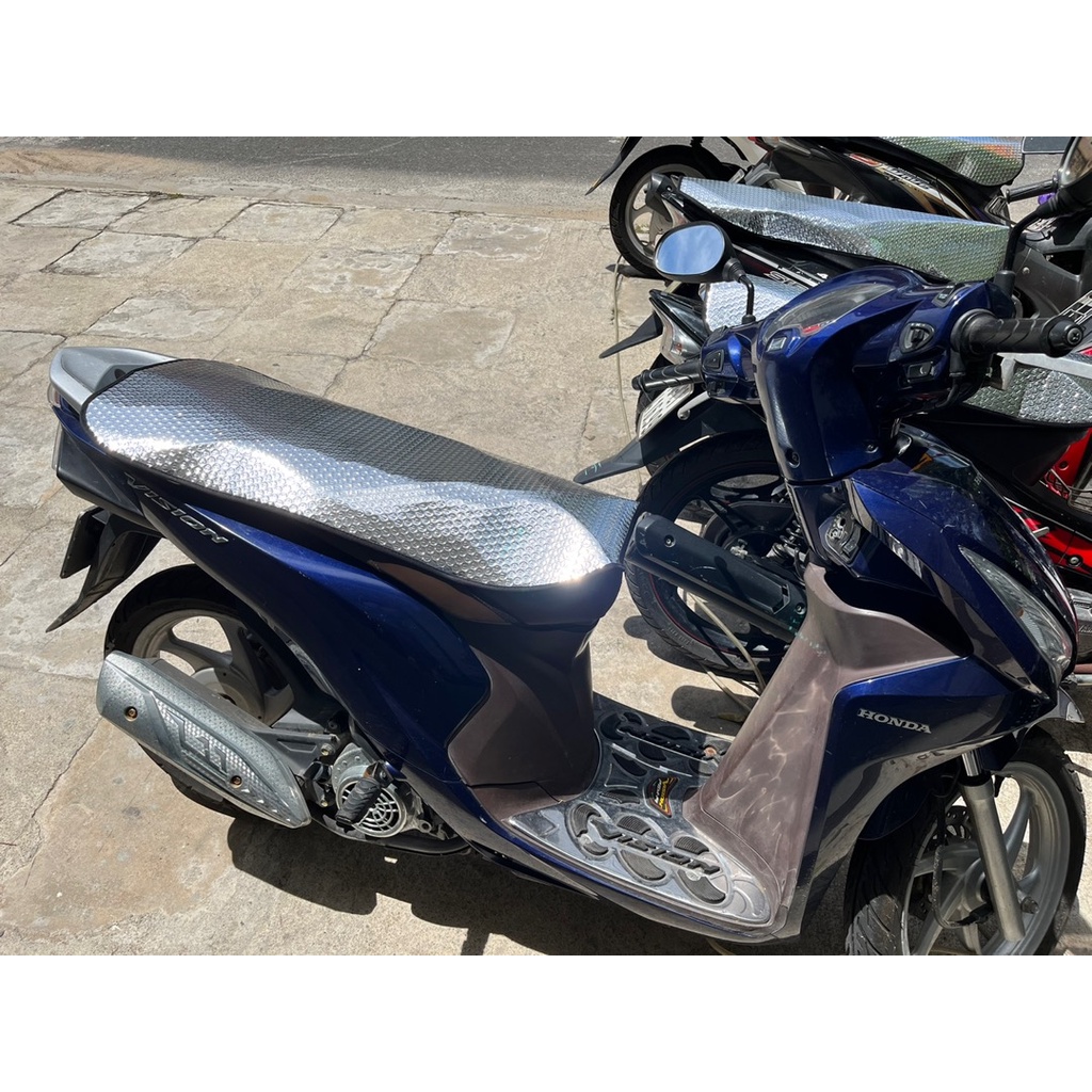 Tấm lót chống nắng nóng mưa cho yên xe loại lớn