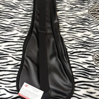 Bao Đàn Ukulele 3 lớp