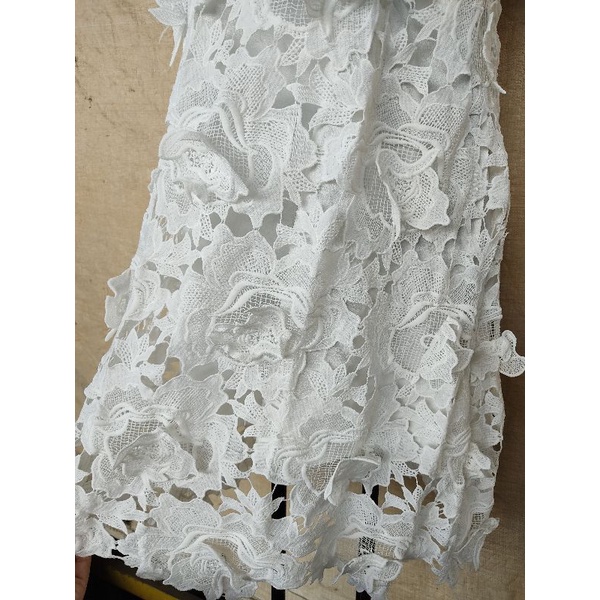 Đầm ren size M L nhỏ