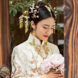 Trâm cổ trang vàng tua rua - ms430