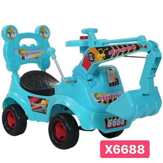 xe cẩu chòi chân cho siêu nhân của các mẹ