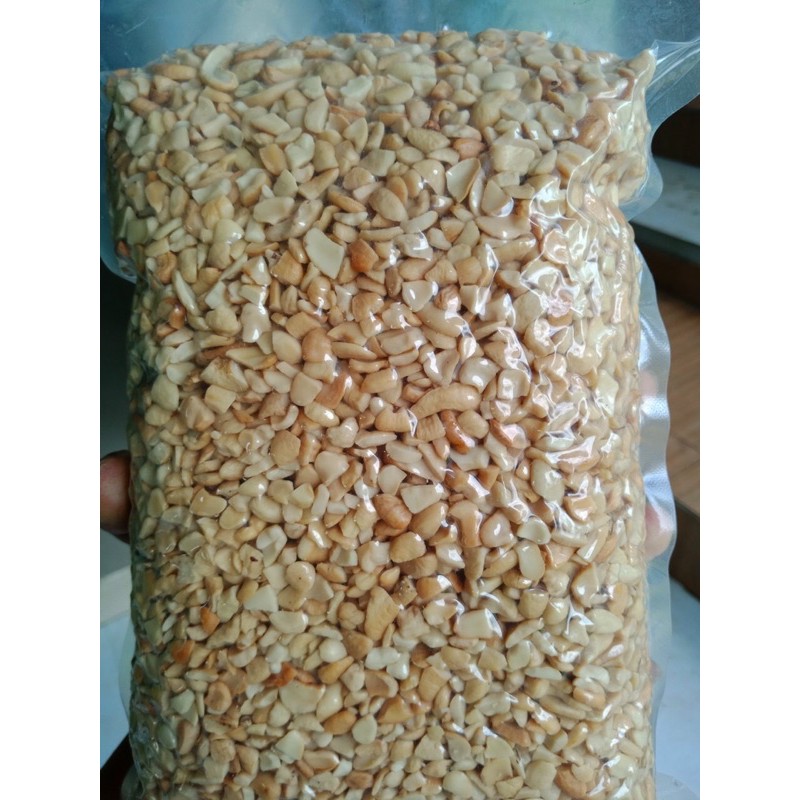 1KG HẠT ĐIỀU SỐNG VỠ VỤN DÙNG LÀM SỮA HẠT ( hàng không tẩy trắng)