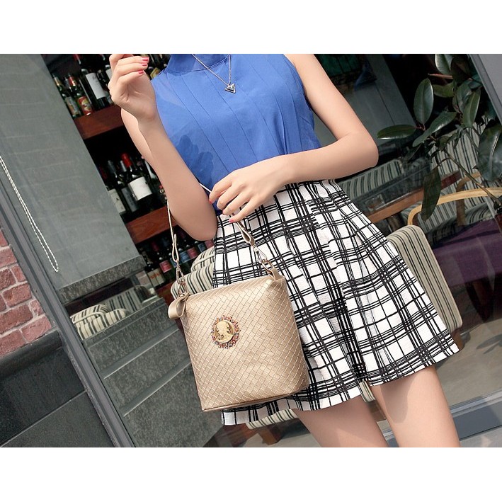 Túi đeo chéo ca rô