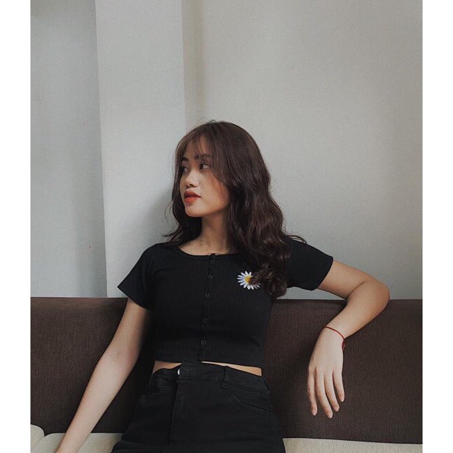 Áo croptop ôm 📣FREESHIP Đơn 250K📣 Áo croptop nút hoa cúc hàng Quảng Châu Chất Đẹp | BigBuy360 - bigbuy360.vn