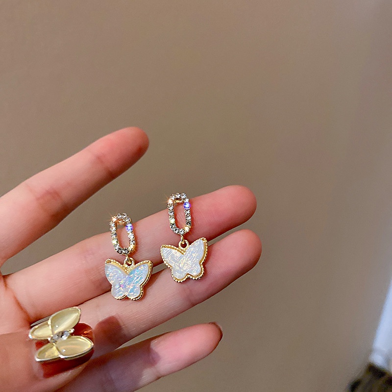 Bông Tai Oval Đính Đá Lấp Lánh Phong Cách Hàn Quốc