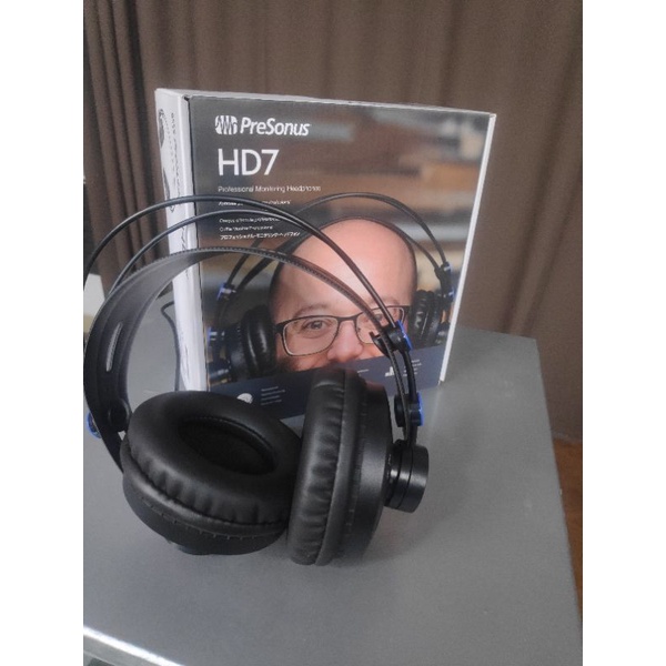 Tại nghe nhạc presonus HD7