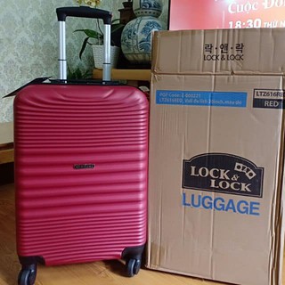Vali Lock and Lock màu đỏ rượu vang