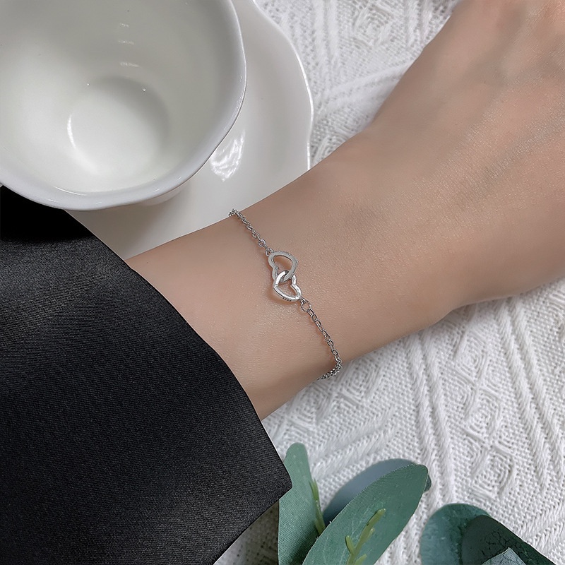 Vòng Đeo Tay Mặt Trái Tim Đôi Rỗng Đơn Giản Phong Cách Hàn Quốc Dành Cho Nữ