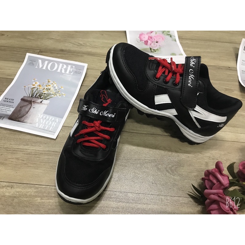 Cobo3 đôi giày thể thao