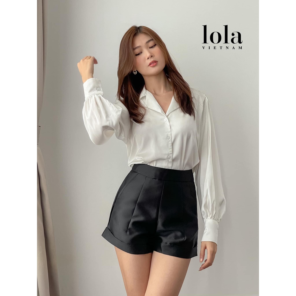 Đắm say cùng sơ mi trắng,quần đen đầy năng động pha trộn sành điệu từ Lola Vietnam
