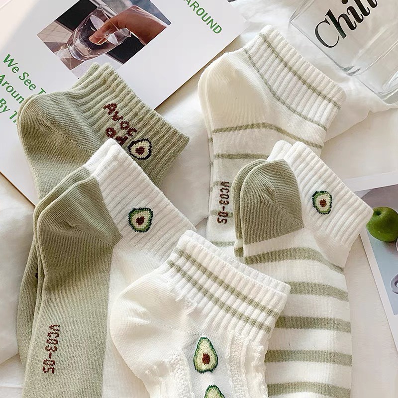 Set 5 đôi tất nữ cổ ngắn màu xanh bơ họa tiết dễ thương, chất liệu cotton, thấm hút mồ hôi