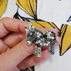 Fun Donkey Brooches Women Fashion Animal Pin Funny Cute Cartton Style Design Kid Gift